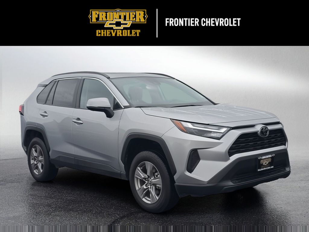 2025 Toyota RAV4 XLE AWD