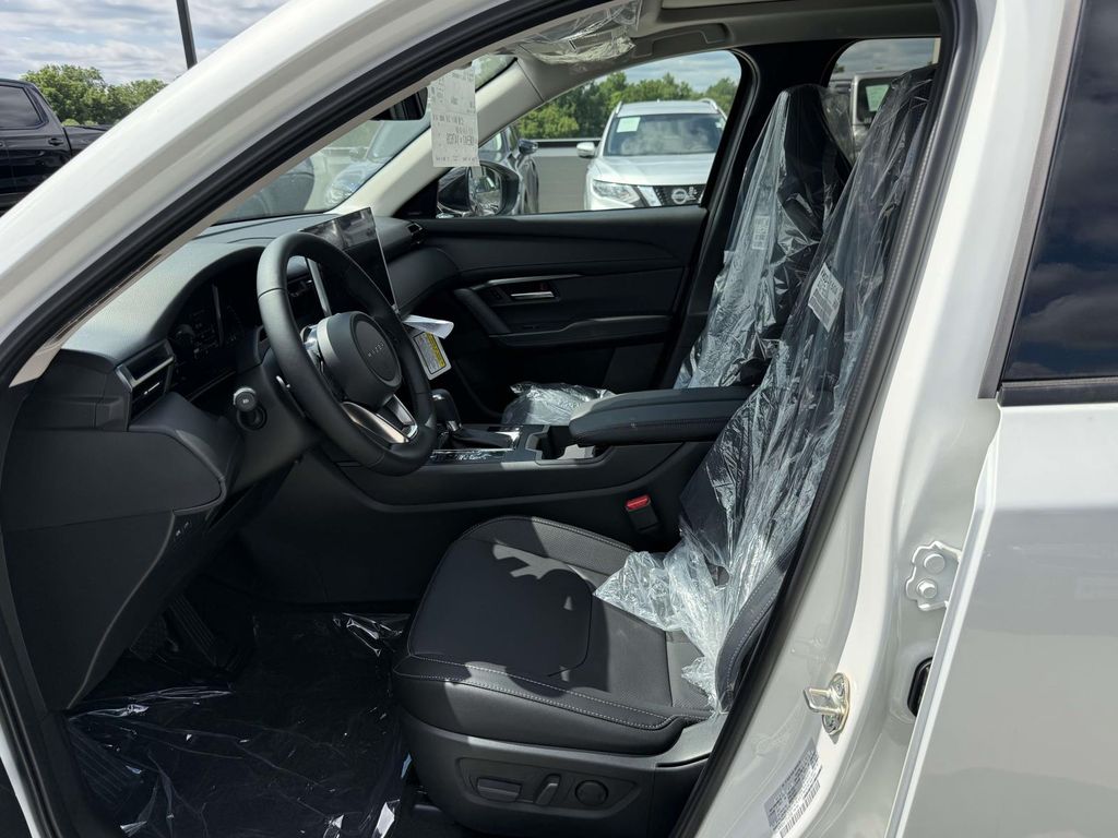 New 2026 White Mazda 2.5 S Premium Plus image 14