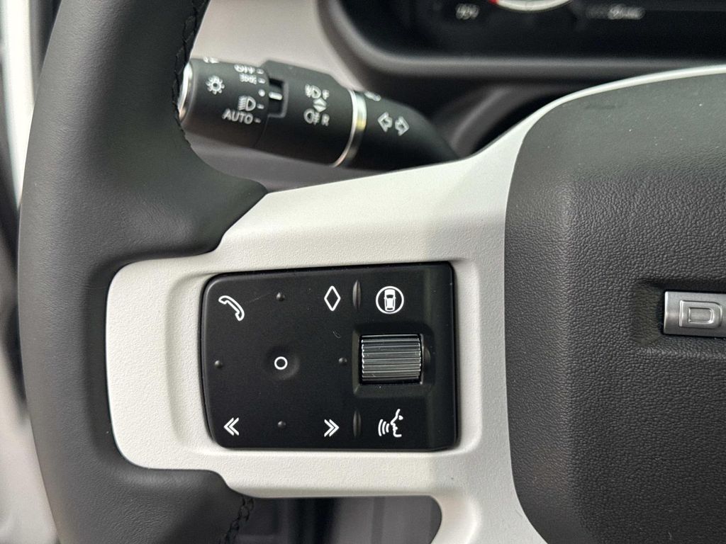 New 2026 Gray Land Rover X-Dynamic SE image 31
