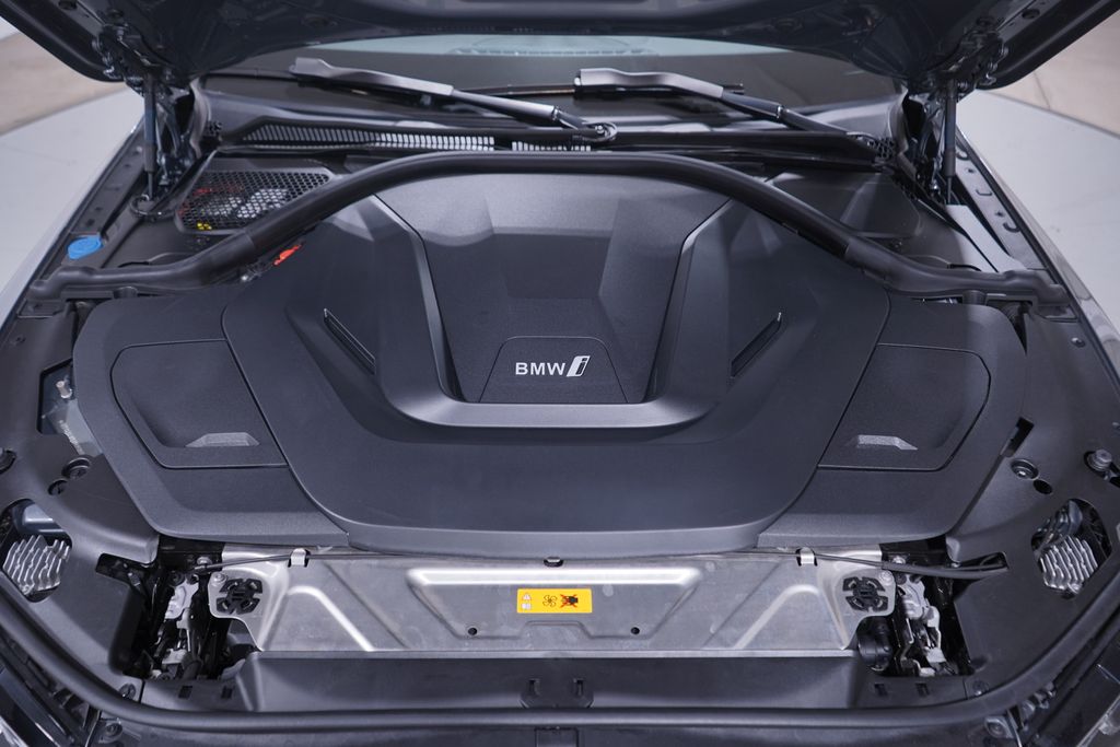 Thumbnail: 2023 BMW i4 - 23