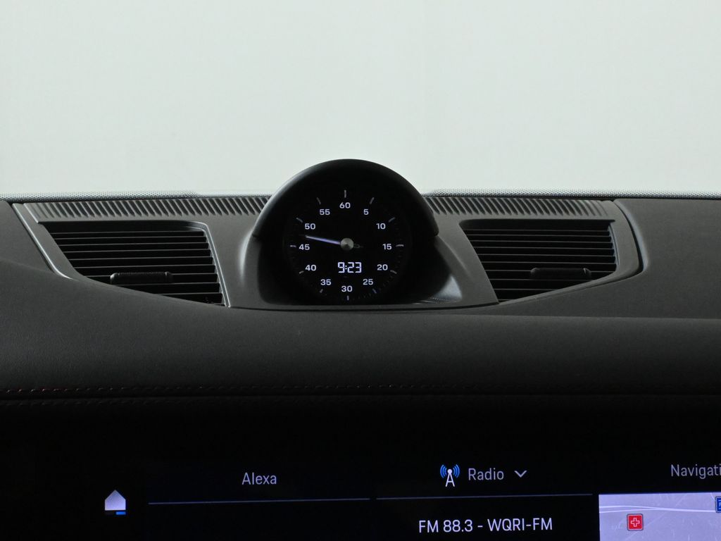 Thumbnail: 2026 Porsche Panamera - 21