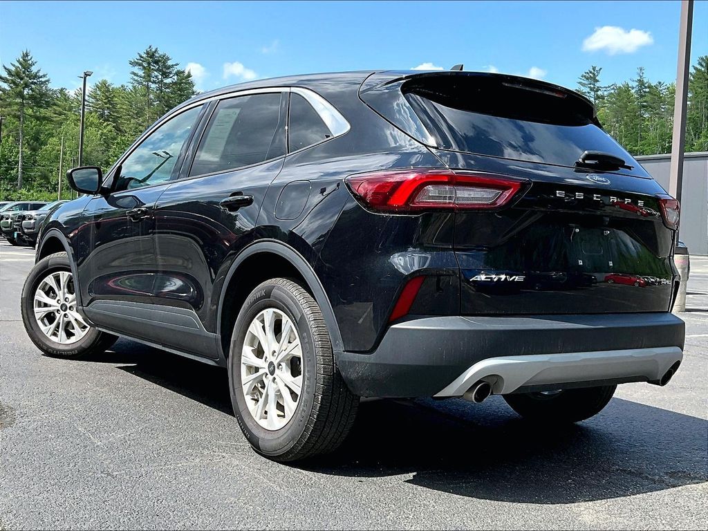 2024 Ford Escape — photo 6