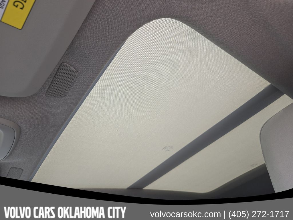 2026 Volvo XC40 Plus - Photo 27