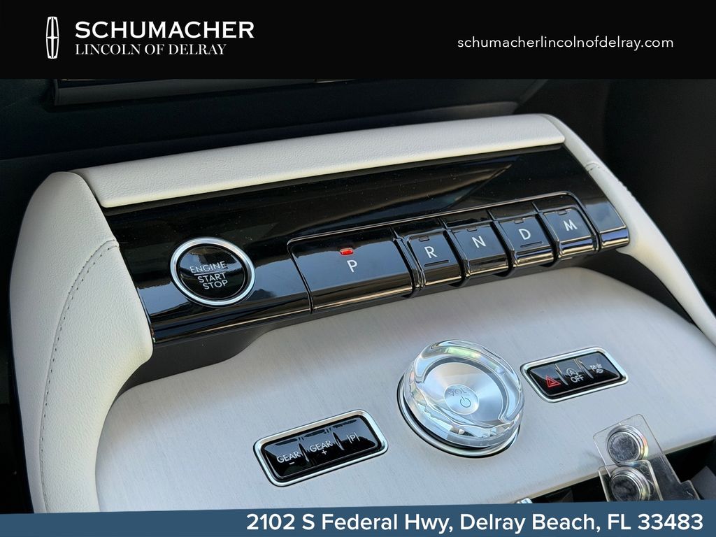 new 2026 Lincoln Navigator car, priced at $97,879