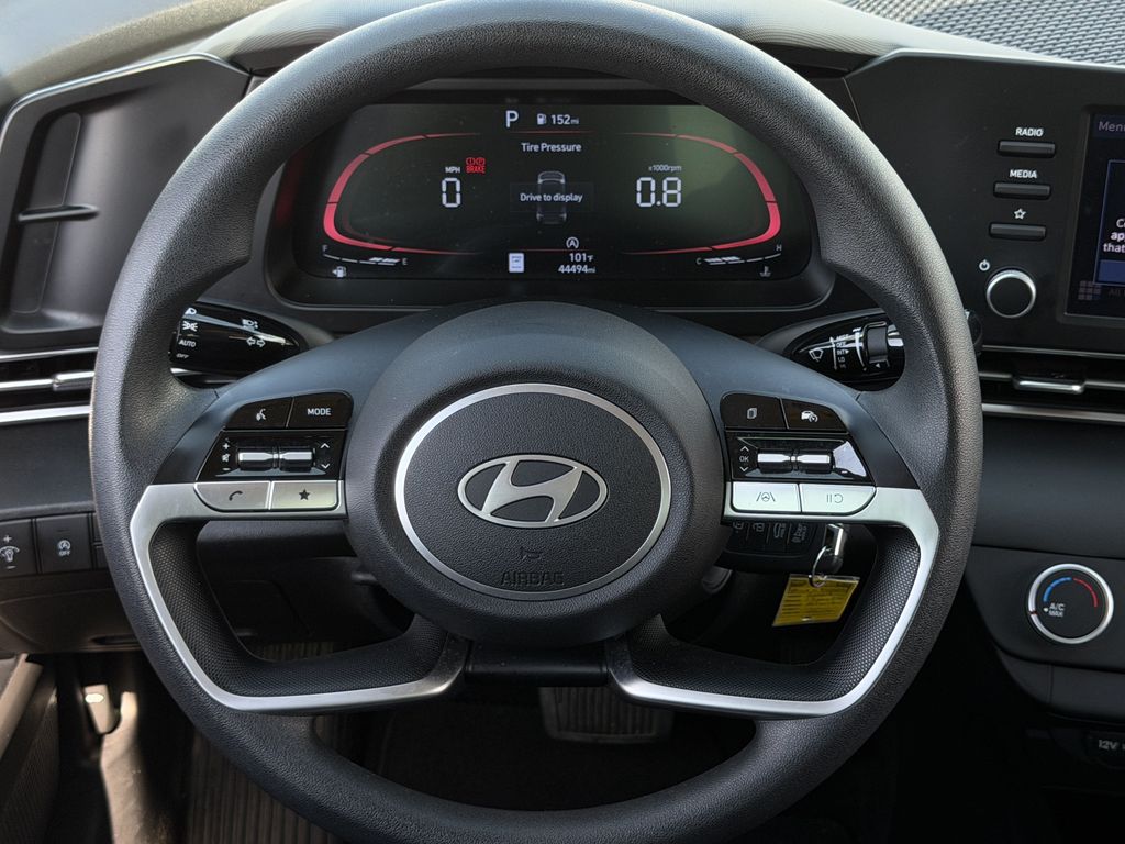 Used 2024 Hyundai Elantra Sedan