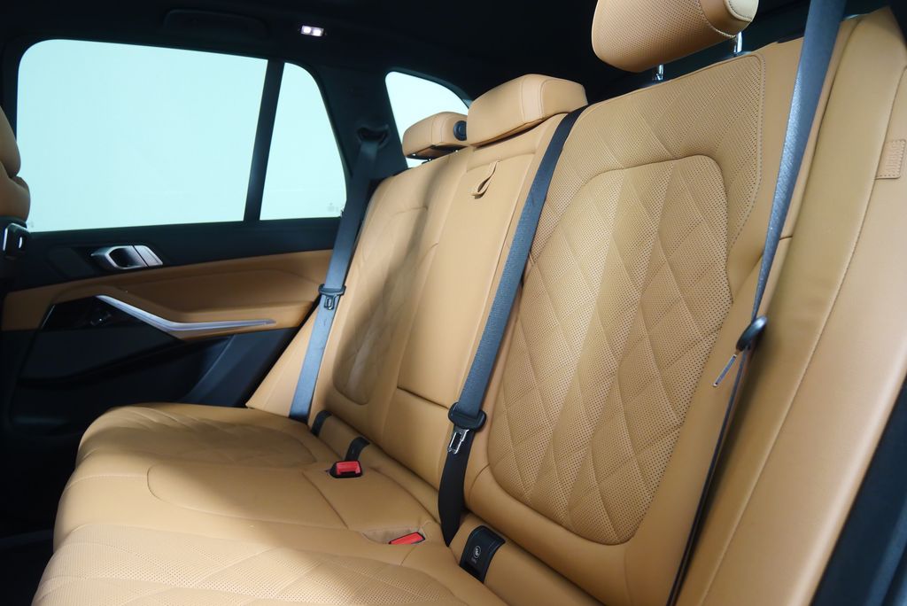Thumbnail: 2024 BMW X5 - 16