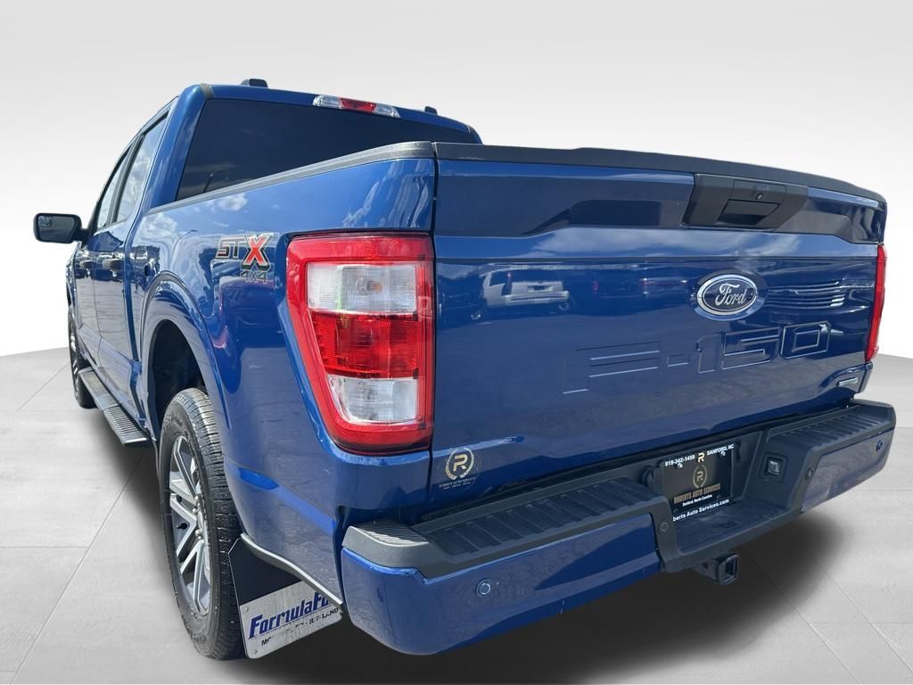 View vehicle photo 3