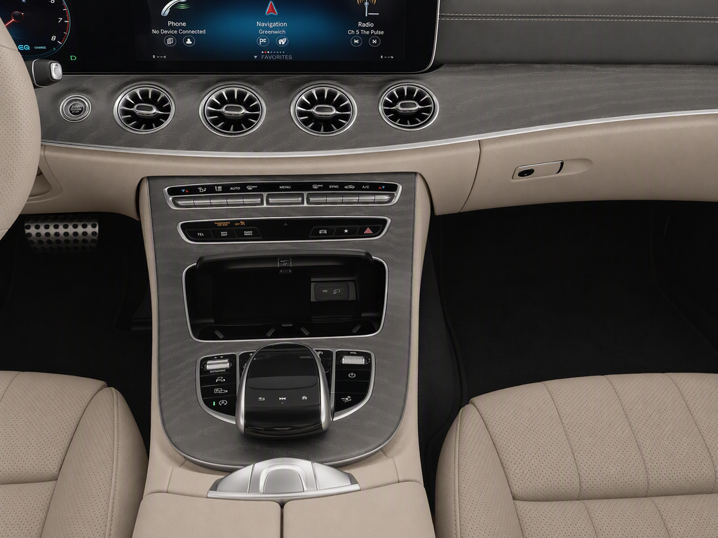 Thumbnail: 2023 Mercedes-Benz E-Class - 9