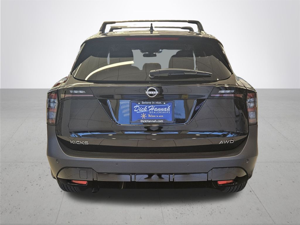 2026 Nissan Kicks SV