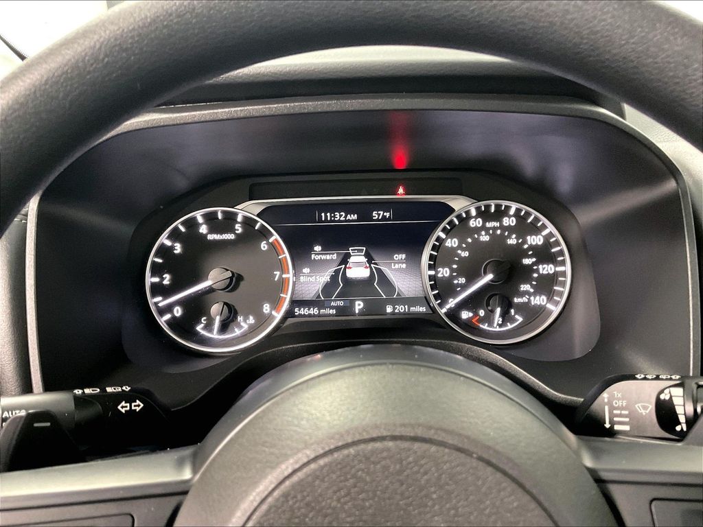 2024 Nissan Rogue — photo 24