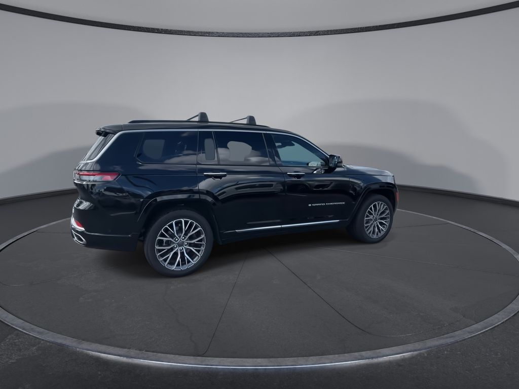 Thumbnail: 2025 Jeep Grand Cherokee L - 9