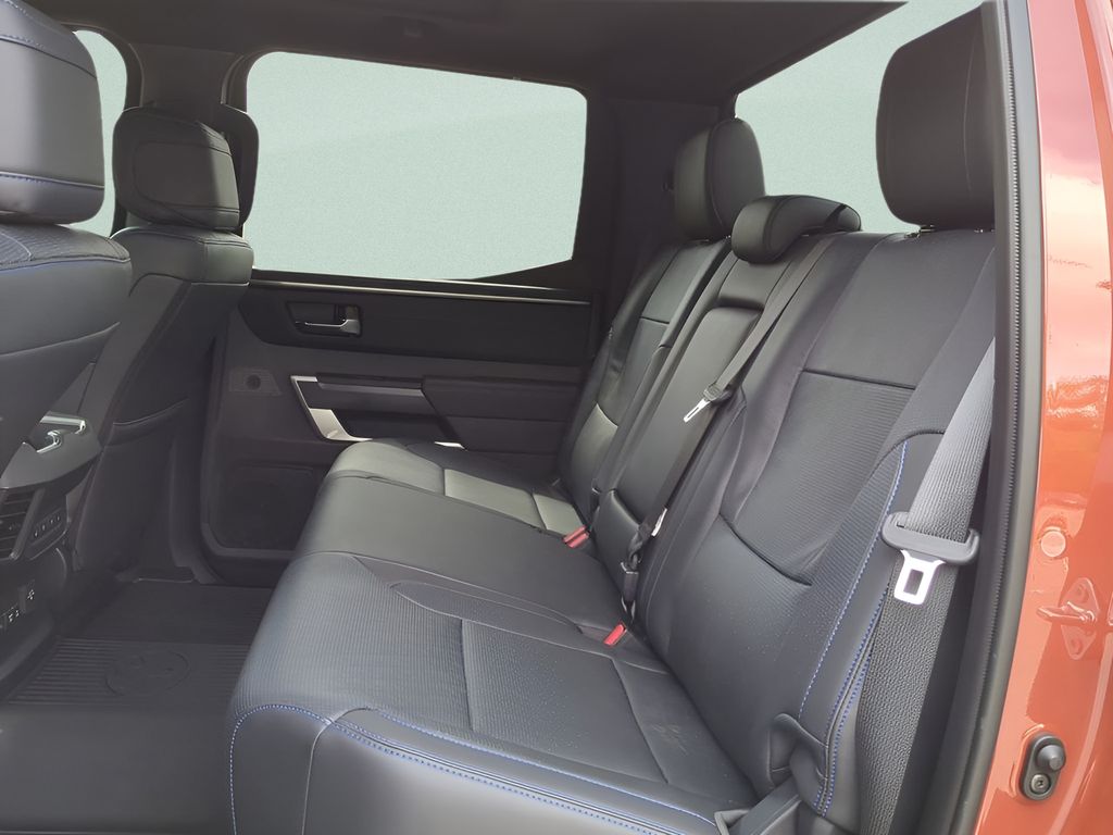 2025 Toyota Tundra Platinum - Photo 13