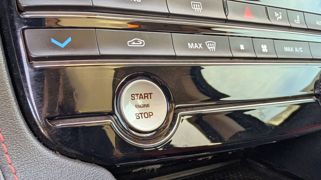 Used 2018 Jaguar F-PACE 25t R-Sport 4D Sport Utility