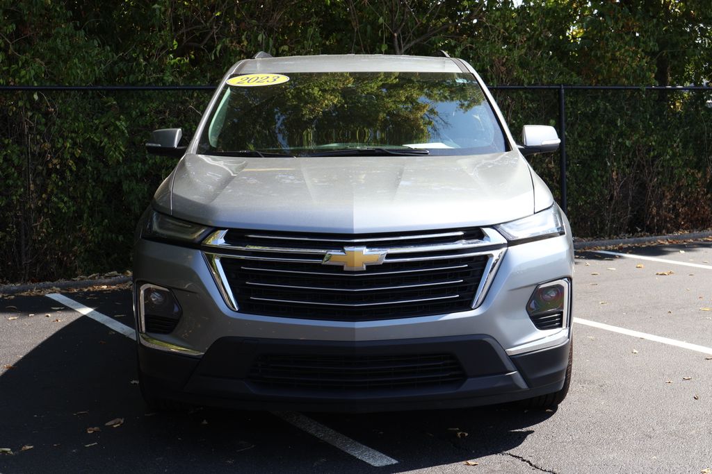 Thumbnail: 2023 Chevrolet Traverse - 2