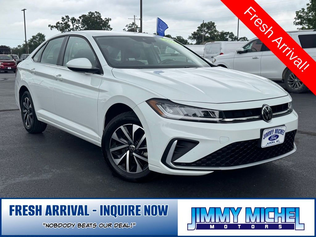 Pure White 2025 Volkswagen Jetta Sedan Front-Wheel Drive 8-Speed Automatic