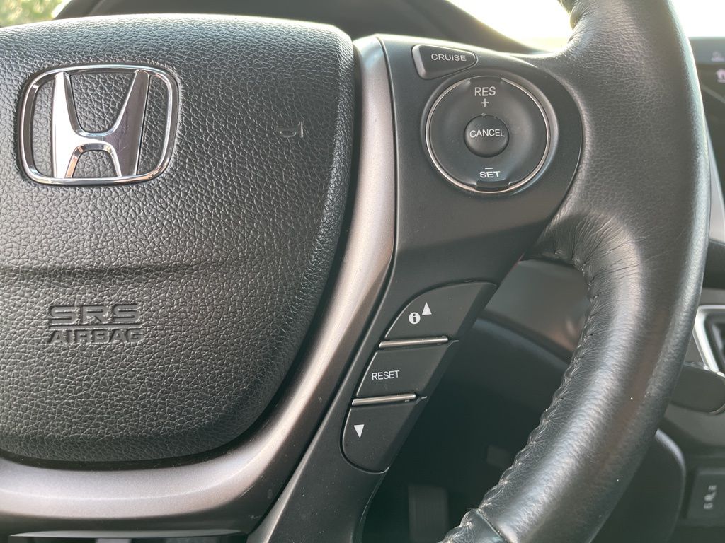 2017 Honda Pilot EX-L 22