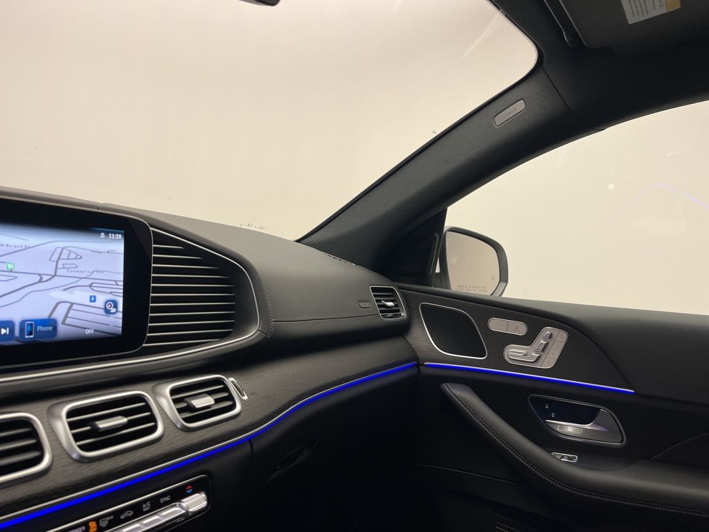 Thumbnail: 2026 Mercedes-Benz GLE - 22