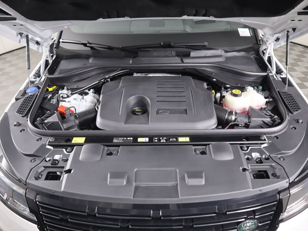 Thumbnail: 2025 Land Rover Range Rover Sport - 31