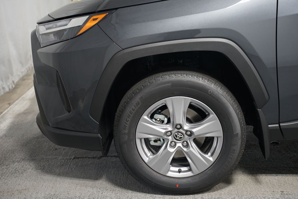 Thumbnail: 2025 Toyota RAV4 - 5