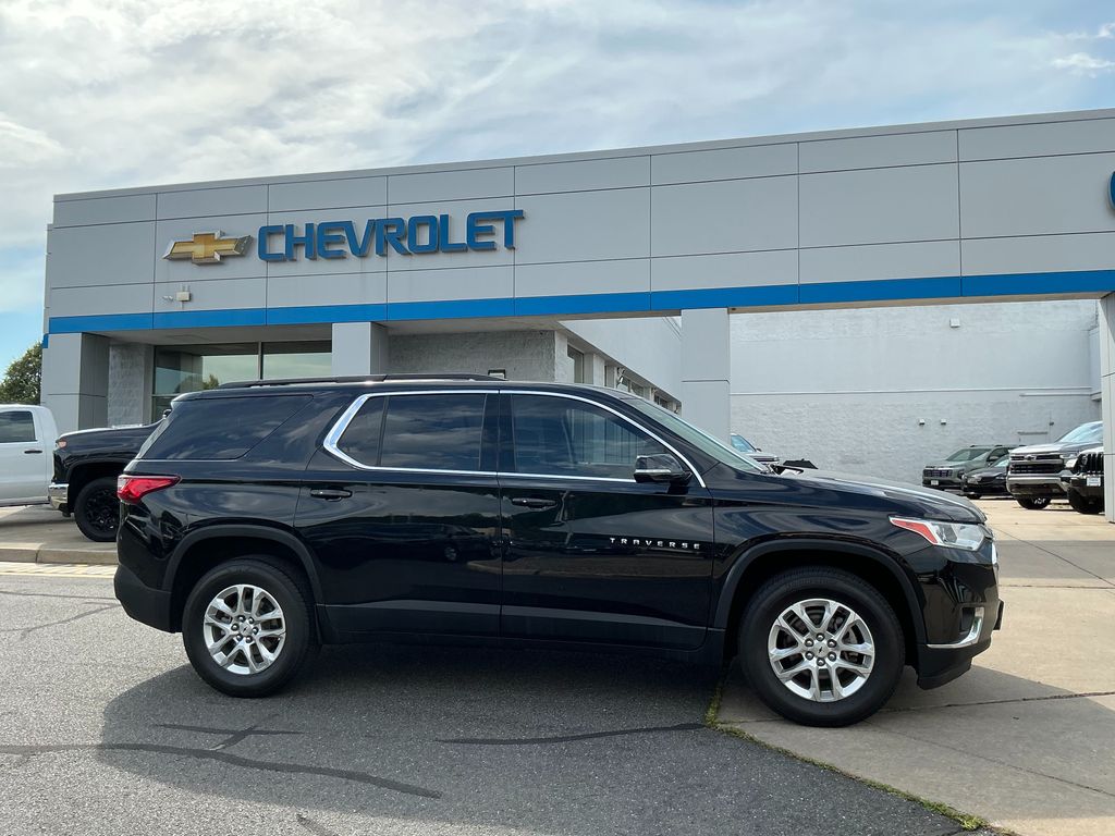 used 2020 Chevrolet Traverse car, priced at $22,794