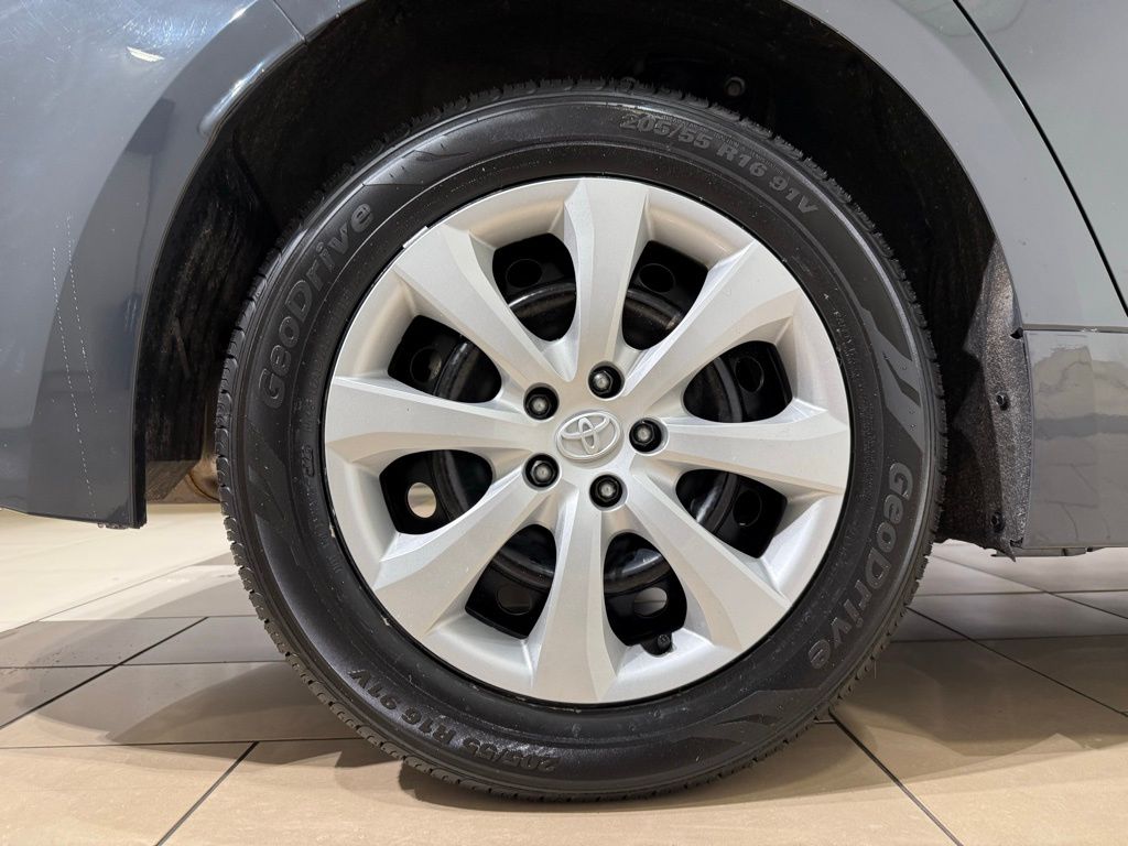 Thumbnail: 2024 Toyota Corolla - 9