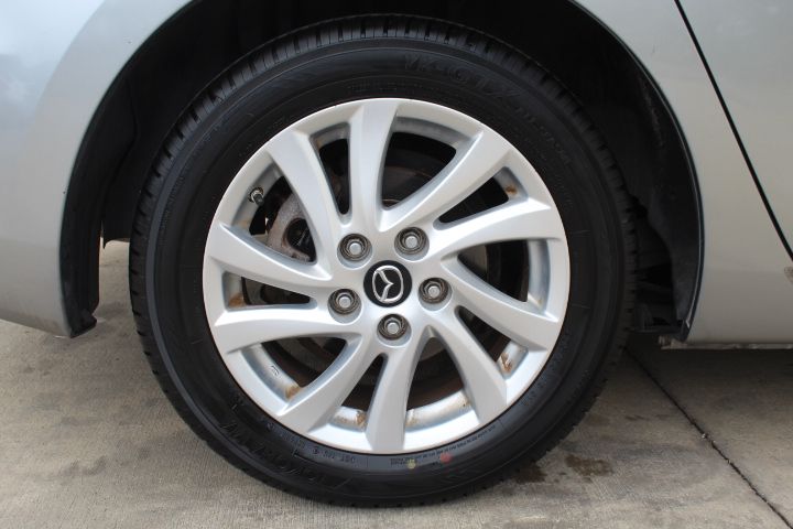 Used Car 2013 Mazda Mazda3  I Touring For Sale Under $10,000 In Georgetown, Texas