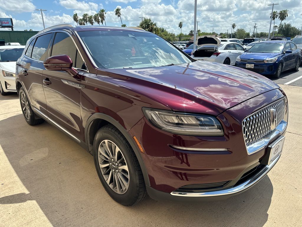 Thumbnail: 2021 Lincoln Nautilus - 3