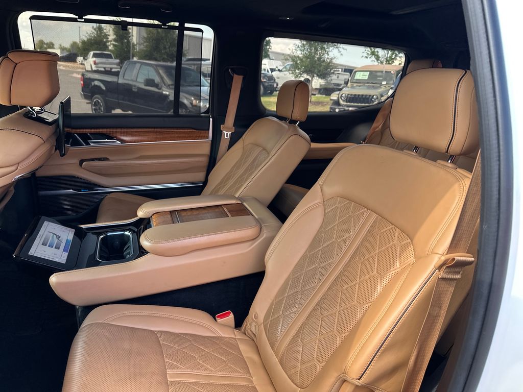 Used Car 2022 Jeep Grand Wagoneer  Series Iii For Sale Under $50,000 In Austin, Texas