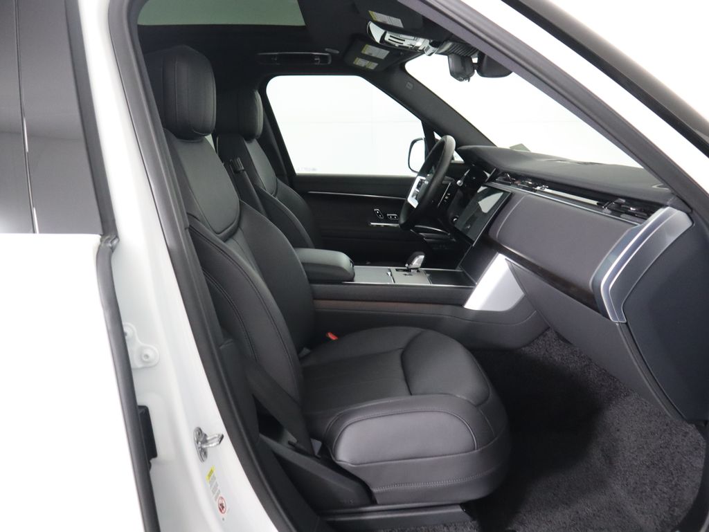 Thumbnail: 2026 Land Rover Range Rover - 22