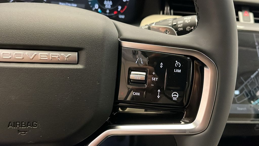 2025 Land Rover Discovery Sport S 15