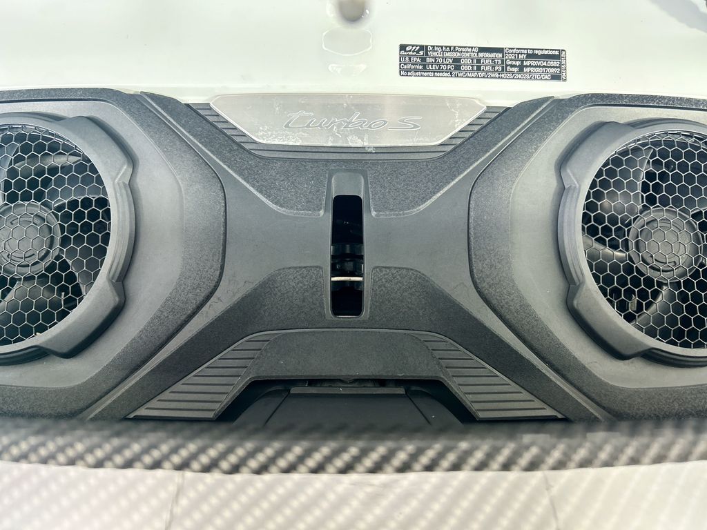 Thumbnail: 2021 Porsche 911 - 25