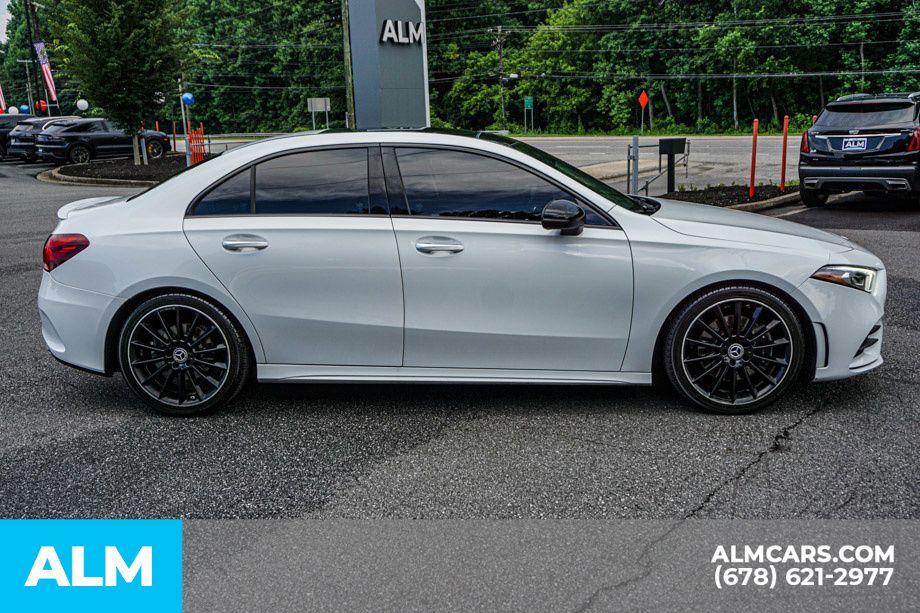 Used 2019 White Mercedes-Benz A 220 image 9
