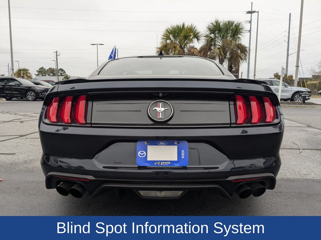 2021 Ford Mustang EcoBoost Fastback