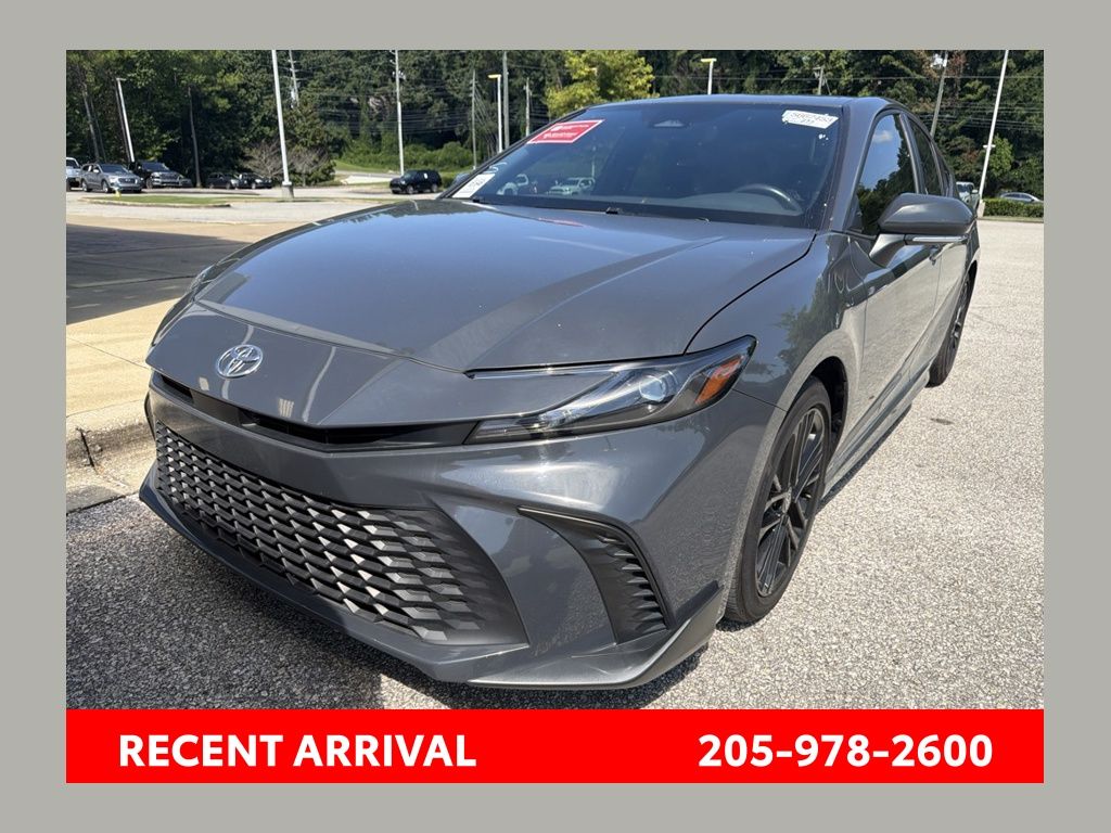  2025 Toyota Camry SE FWD   