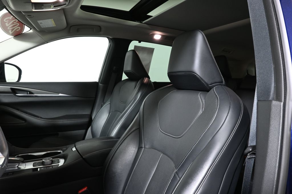 Thumbnail: 2023 INFINITI QX60 - 16