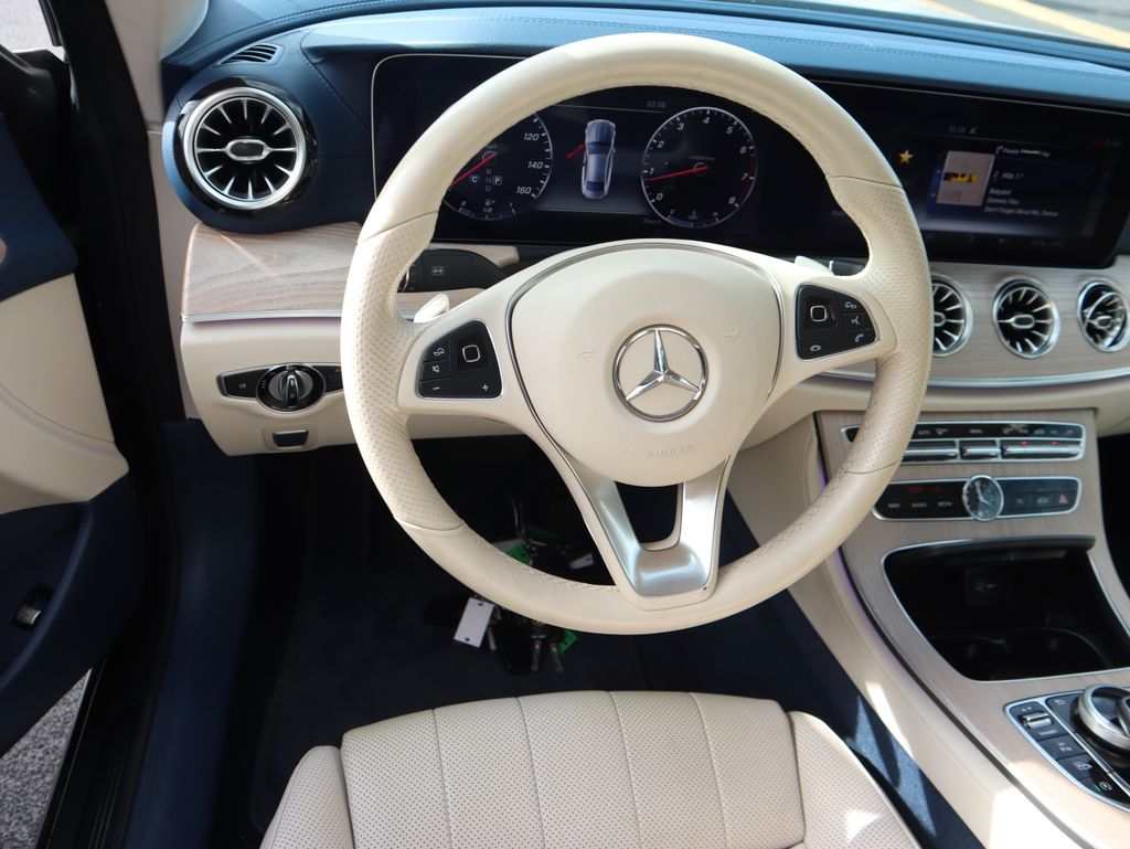 Thumbnail: 2018 Mercedes-Benz E-Class - 6