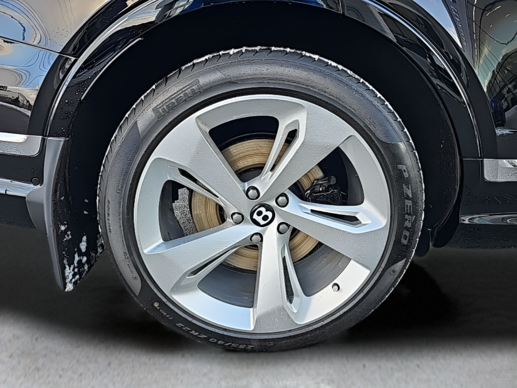 Used Bentley Bentayga 2022 thumbnail 17