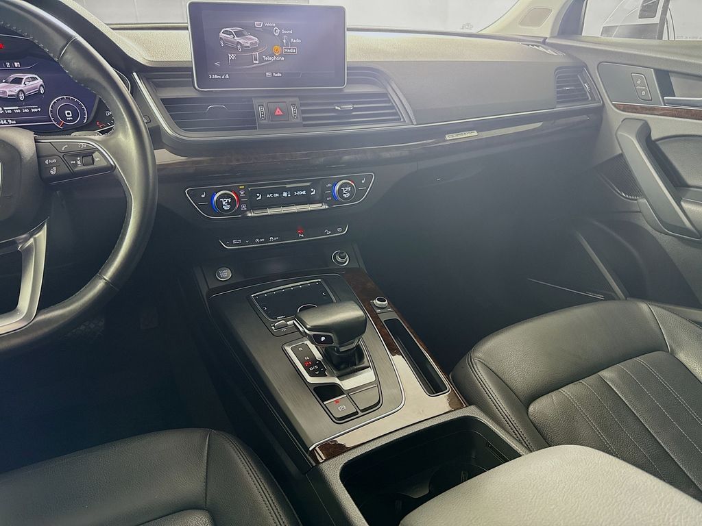 2018 Audi Q5 Premium Plus 24