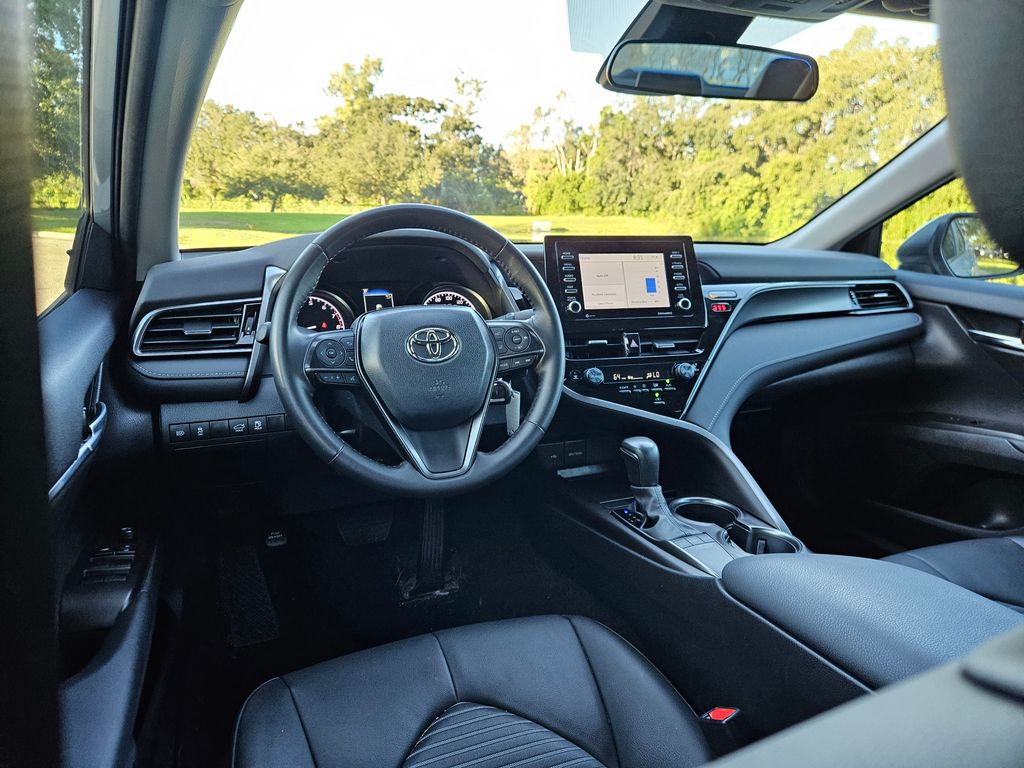 Thumbnail: 2024 Toyota Camry - 12