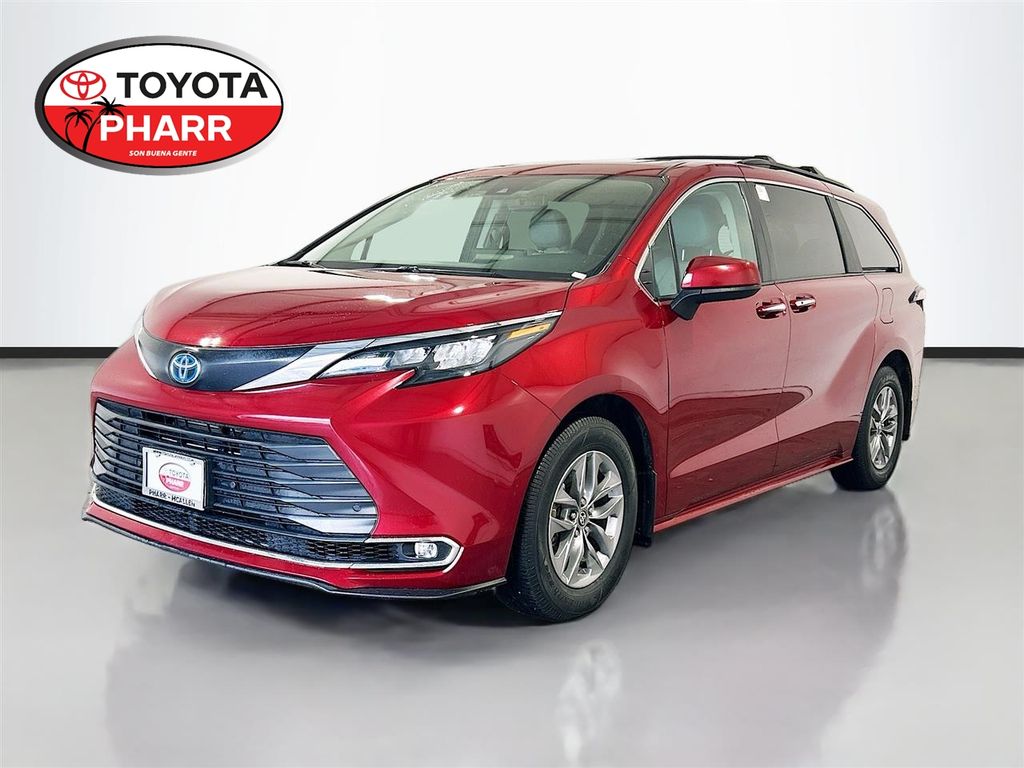 Pearl 2024 Toyota Sienna XLE 7-Passenger FWD Minivan Front-Wheel Drive Continuously Variable Transmission