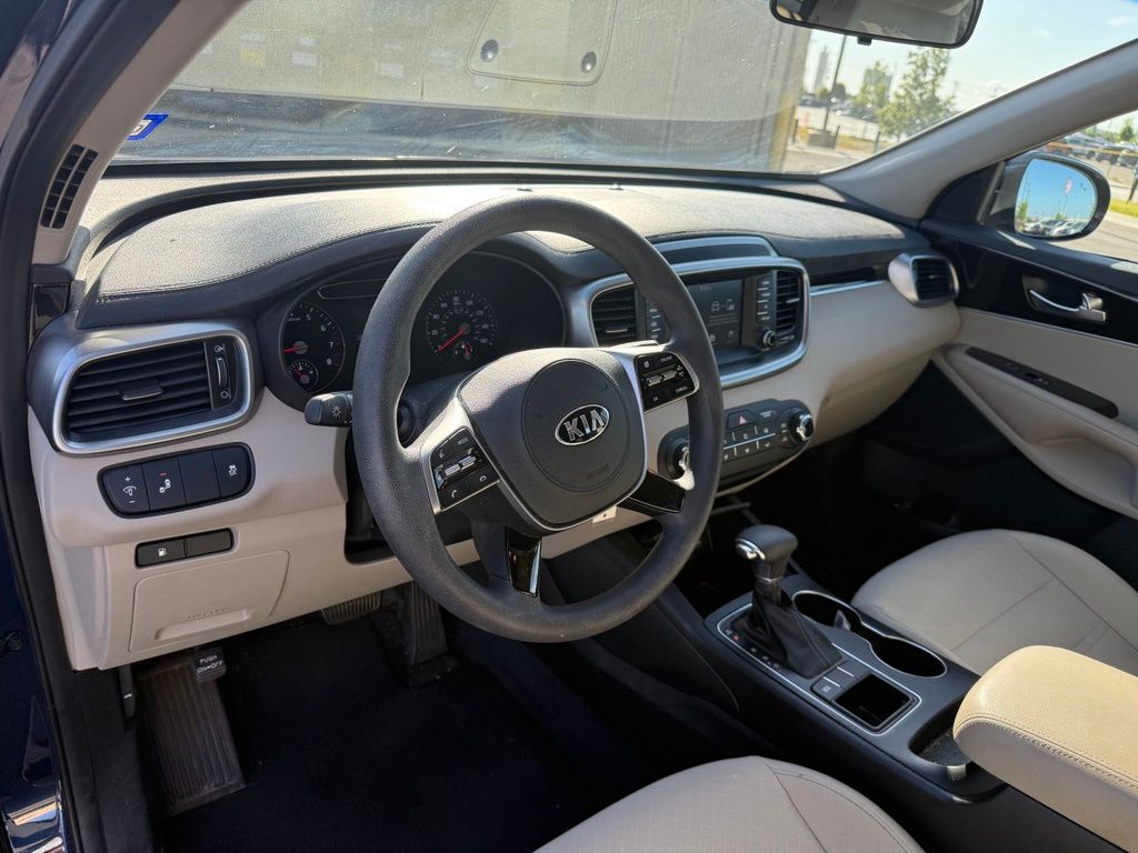 Thumbnail: 2019 Kia Sorento - 7