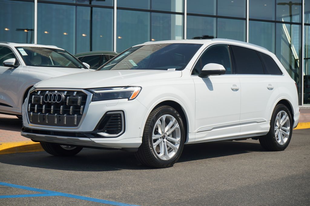 Thumbnail: 2026 Audi Q7 - 1
