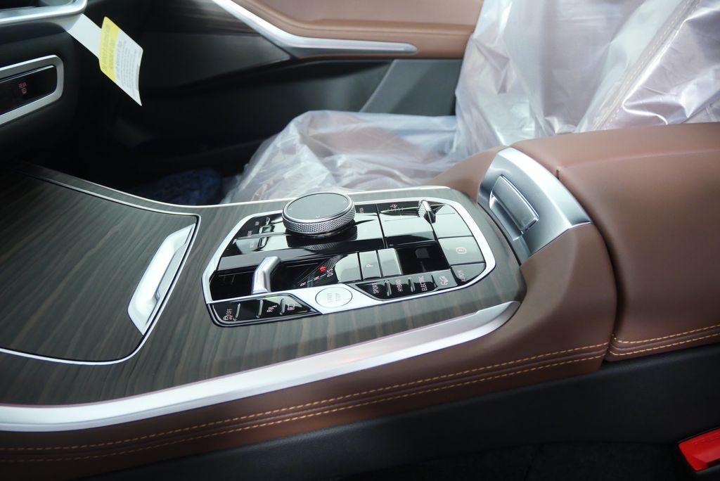 Thumbnail: 2026 BMW X5 - 22