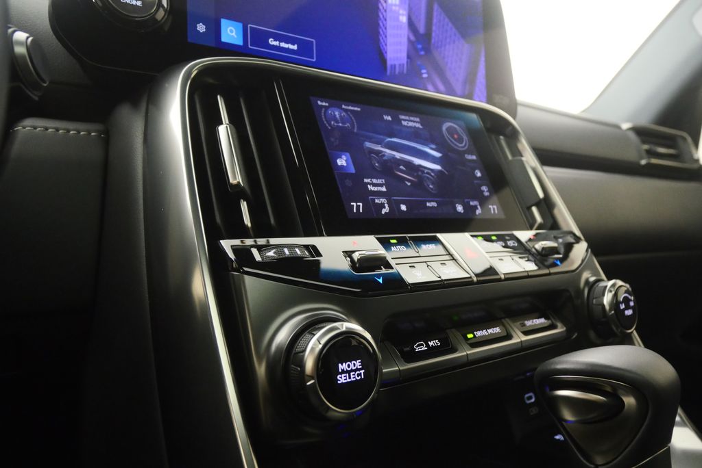 Thumbnail: 2024 Lexus LX - 30