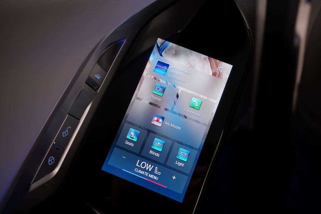 Thumbnail: 2026 BMW i7 - 14