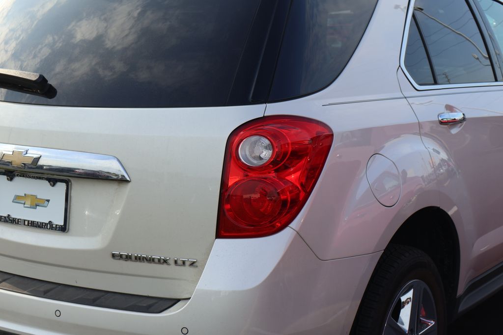 Thumbnail: 2014 Chevrolet Equinox - 8