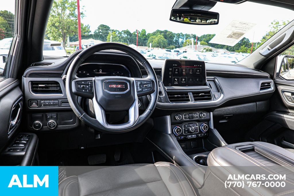 Used 2024 White GMC SLT image 30