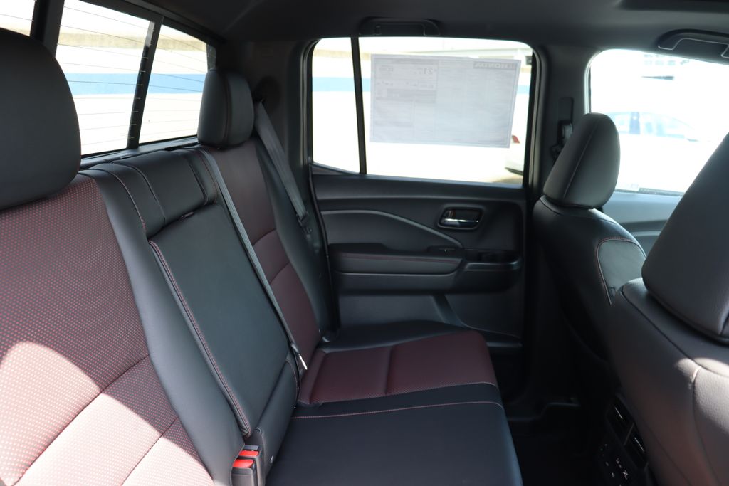 2025 Honda Ridgeline Black Edition 14
