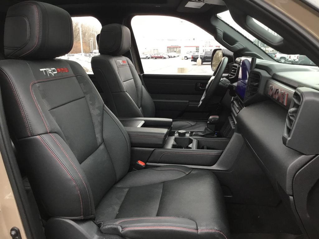 Thumbnail: 2025 Toyota Tundra - 9