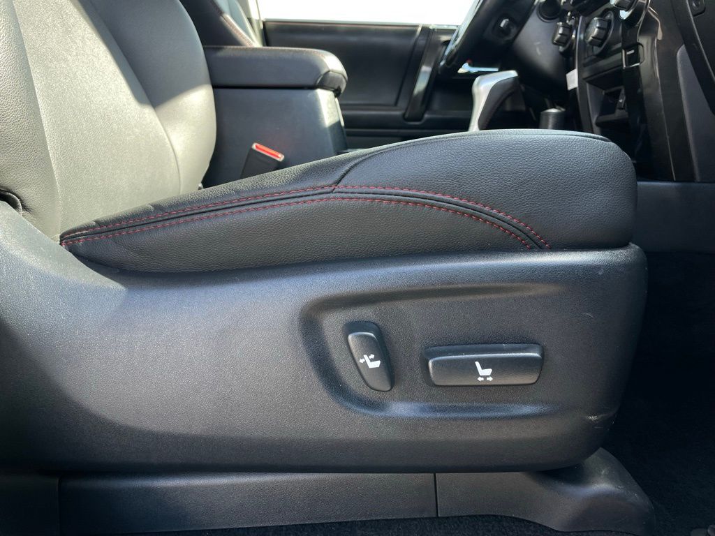 Thumbnail: 2024 Toyota 4Runner - 30